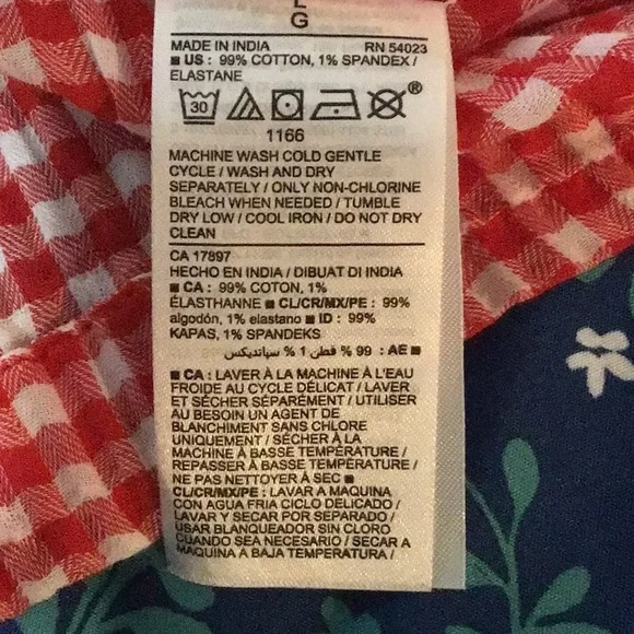 Women’s size large new with tags old Navy red and white gingham top/blouse - Picture 9 of 9